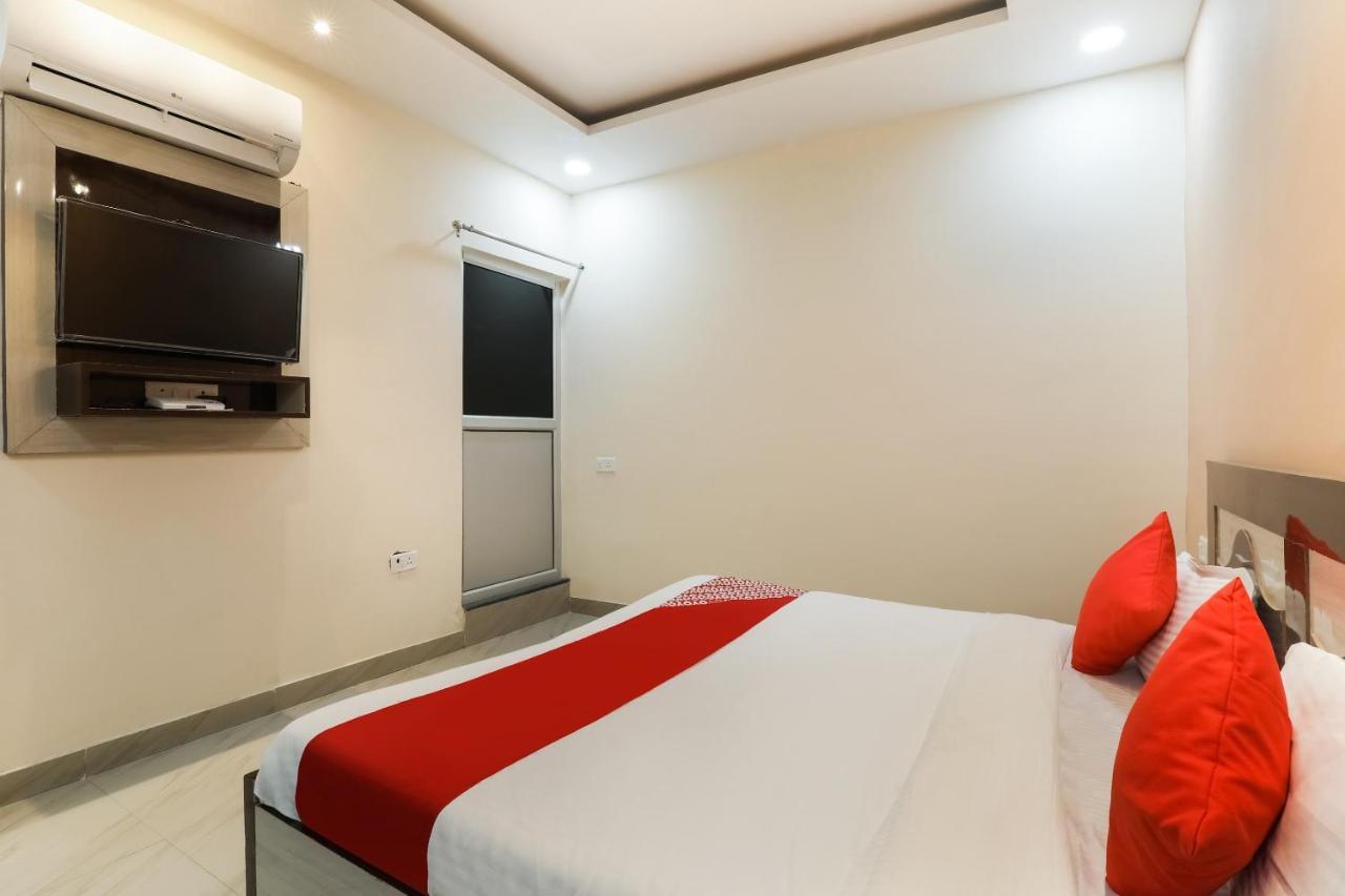 Oyo Flagship Krishna Regency Near Chaudhary Charan Singh International Airport Hotel Bijnaur Exterior photo